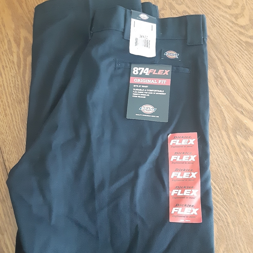 NWT Dickies 36x32 pants